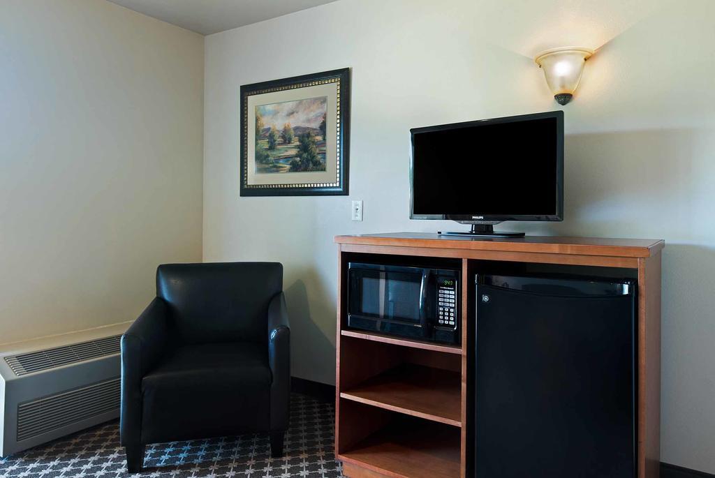 Oxford Suites Yakima Extérieur photo