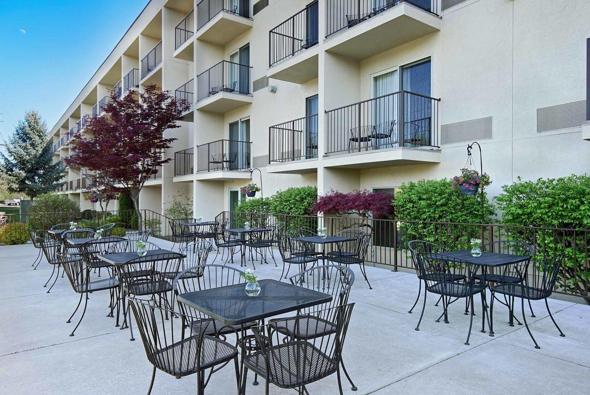 Oxford Suites Yakima Extérieur photo